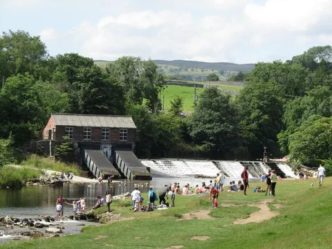 The weir on the River Wharfe near Grassington